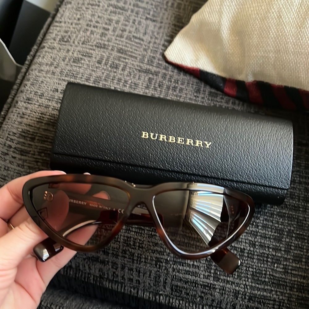 Burberry sunglasses